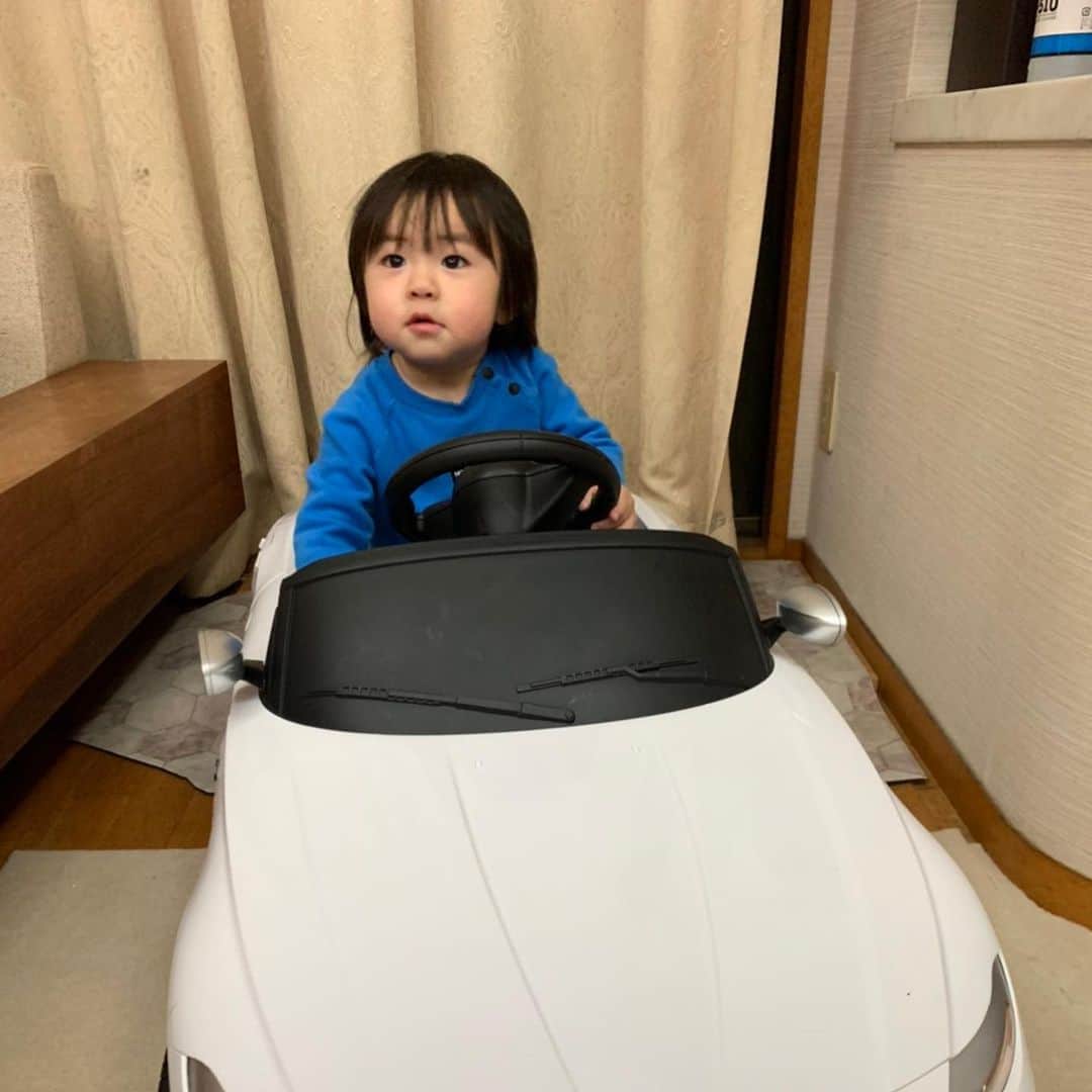 中田翔さんのインスタグラム写真 - (中田翔Instagram)「力翔も車好きなんかな？？ #中田翔#息子#車好き」1月19日 17時01分 - shonakata_official