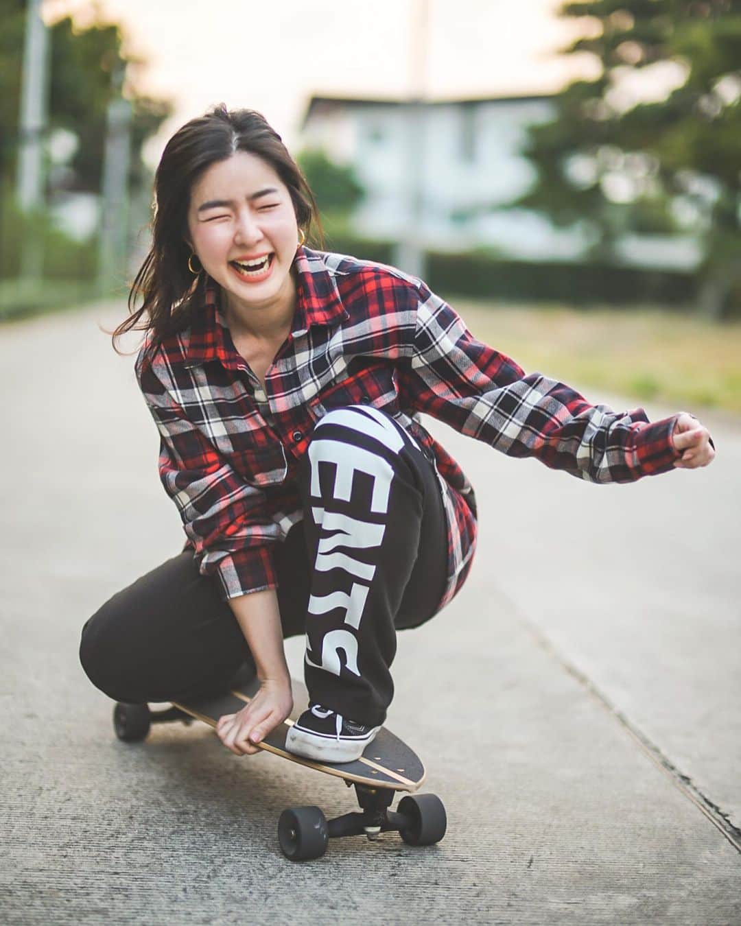 GYEON SEOのインスタグラム：「_* new skills added 🛹 . . #gomdorishotz」