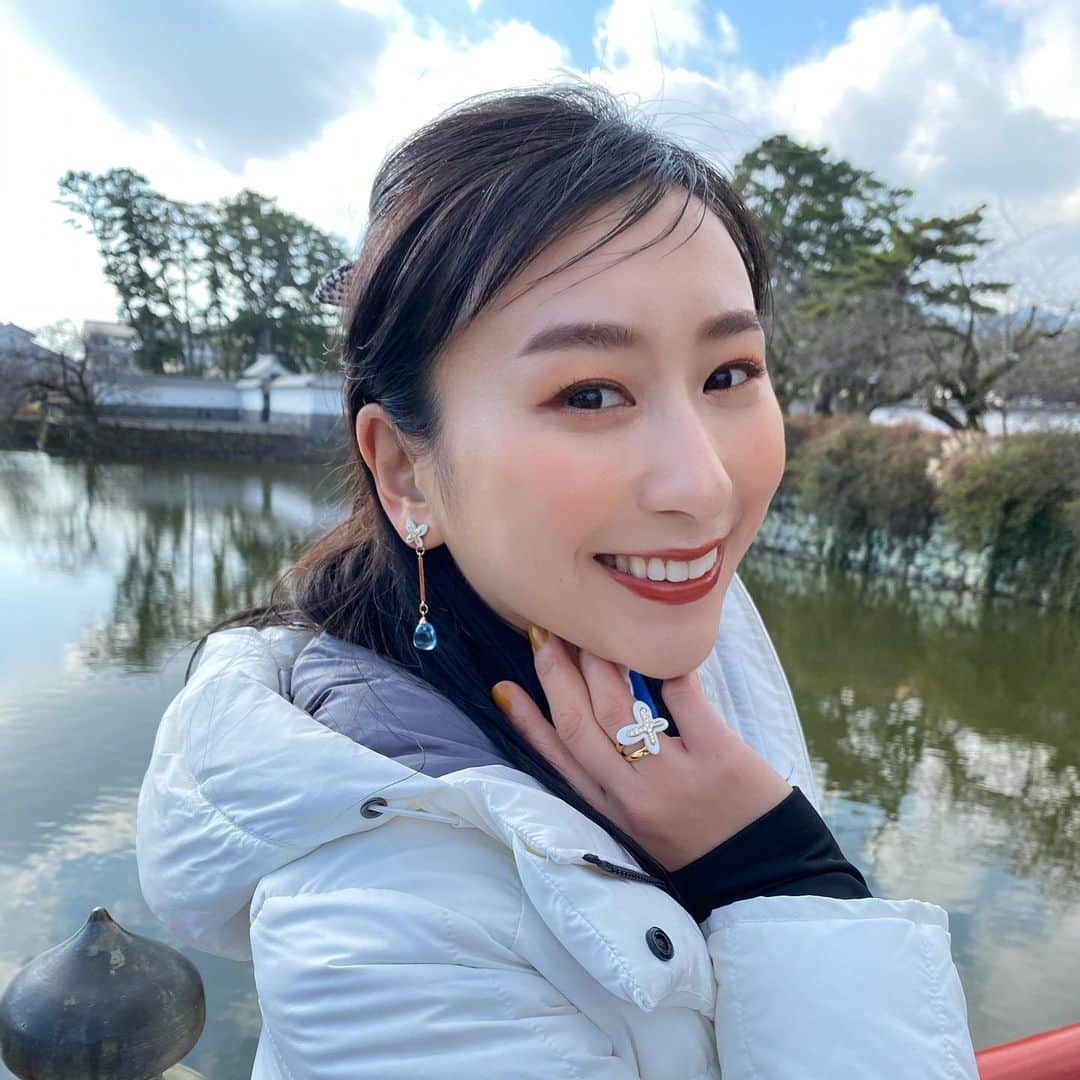 山口りさのインスタグラム：「まいちゃん♡  @asadamai717   シャドウは　@narsissist   楽しいロケ🚌でした✨」