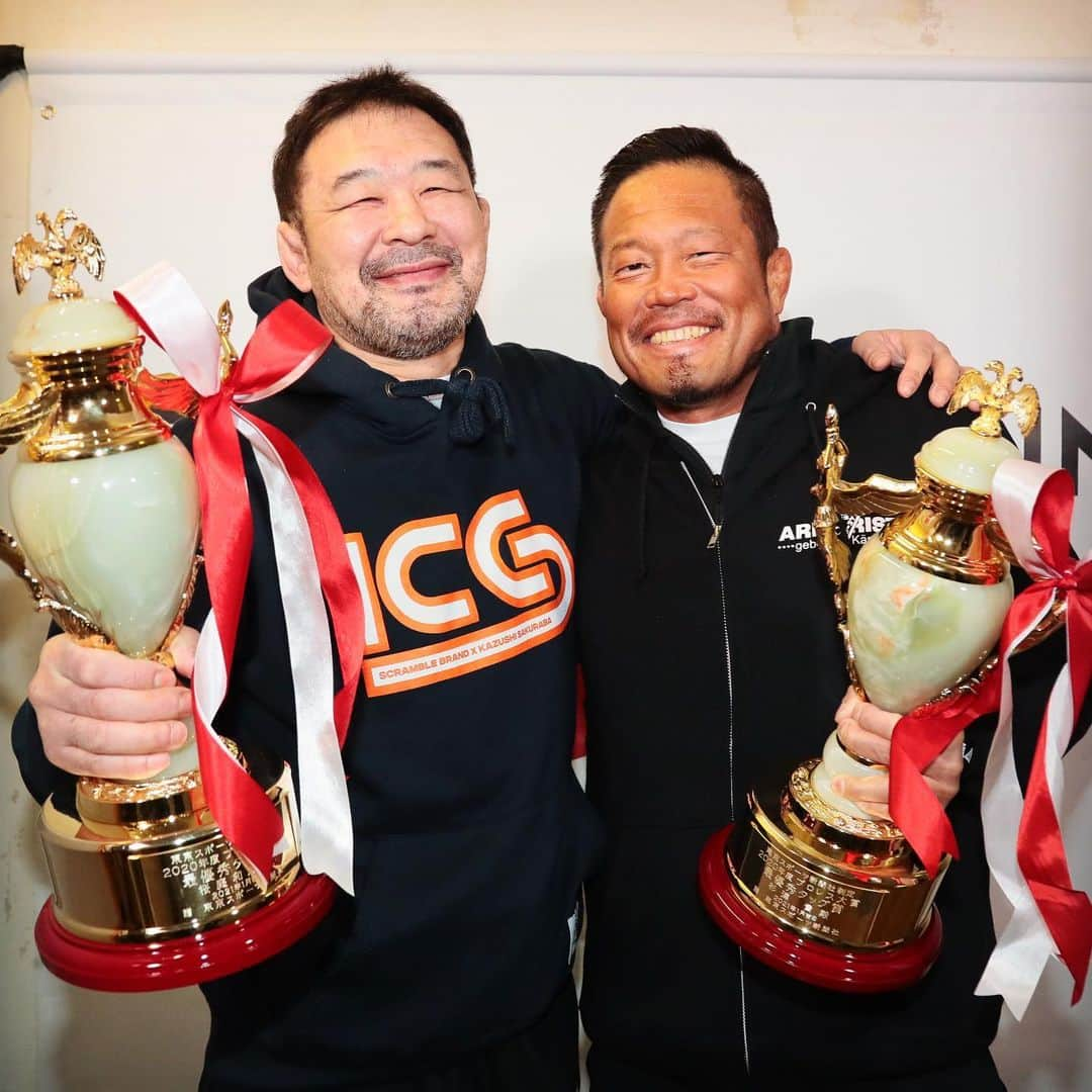 プロレスリング・ノアさんのインスタグラム写真 - (プロレスリング・ノアInstagram)「2020年度プロレス大賞で第54代GHCタッグ王者 #杉浦貴 & #桜庭和志 が最優秀タッグ賞を受賞！#TakashiSugiura #杉浦軍 #KazushiSakuraba  #noah_ghc #プロレスリングノア #プロレス #prowrestler #prowrestling #prowrestlingnoah #東京スポーツ」1月19日 17時38分 - noah_ghc