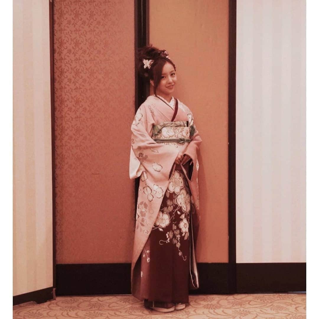 板野友美 ファンアカウントのインスタグラム：「The base is already pretty, right😊  #itano #tomomi #itanotomomi #tomomiitano #tomochin #teamtomo #itanotomomifansina #jpop #artis #models #singing」