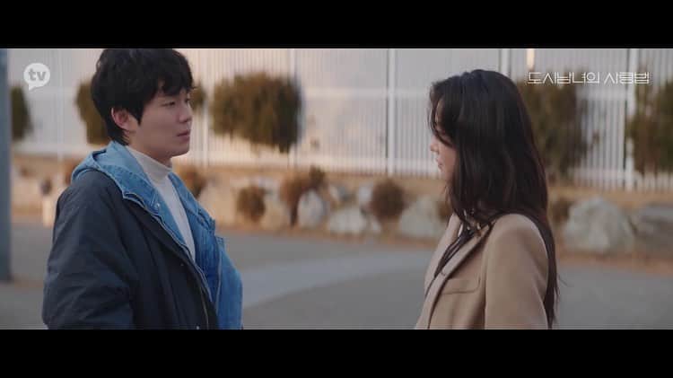 リュ・ギョンスのインスタグラム：「그때는 그때는 밉고 이해 안가고 애증이었어도  나는 너를,  우리 다시 만나 또 만나 결국엔 또 만나 꼭 만나자 다시 만나.  우여곡절끝에는.」