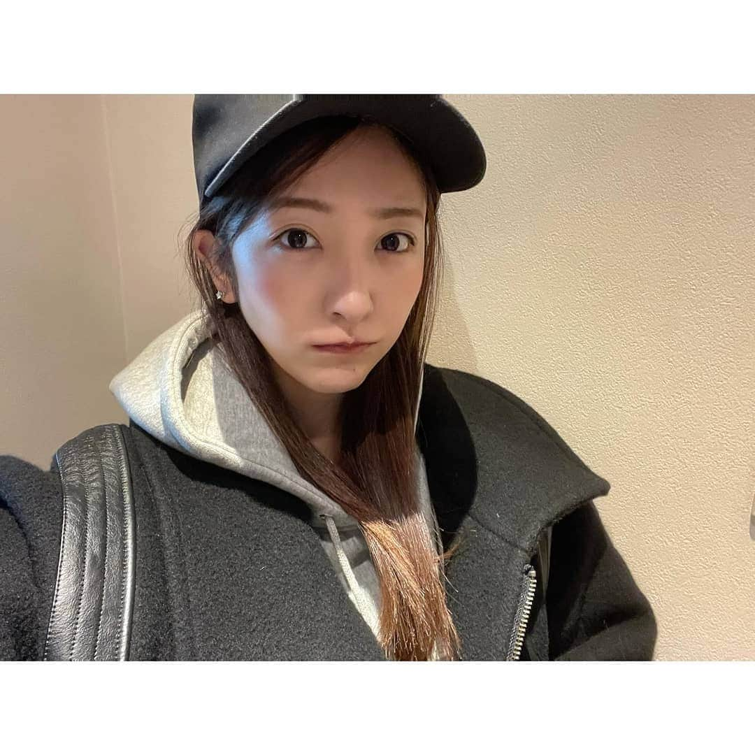 板野友美 ファンアカウントさんのインスタグラム写真 - (板野友美 ファンアカウントInstagram)「So I want to take this vacation too😊  #itano #tomomi #itanotomomi #tomomiitano #tomochin #teamtomo #itanotomomifansina #jpop #artis #models #singing」1月19日 17時54分 - tomochinfansina