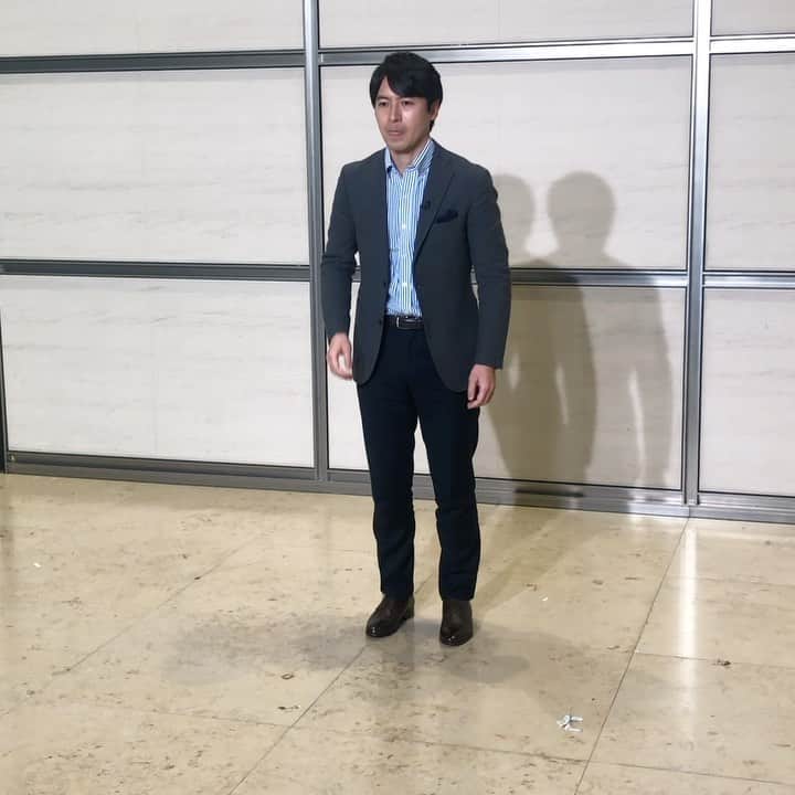 のインスタグラム：「📺 何度も見てきたダンスだけに かなり自信があったにも関わらず 客観的にみると 上手くいっていなかったのでした  #今朝のZIP #生放送の舞台裏 #山下健二郎 さんの #ダンス指導コーナー #BTS #dynamite  #２枚目 #今回は事前に文字化できていただけに #言い訳の余地がない #これ以上できることもない  来週のダンス後編へ向けて、 アドバイス切望です‥  #何を理解できていないのかを理解できていない状態」