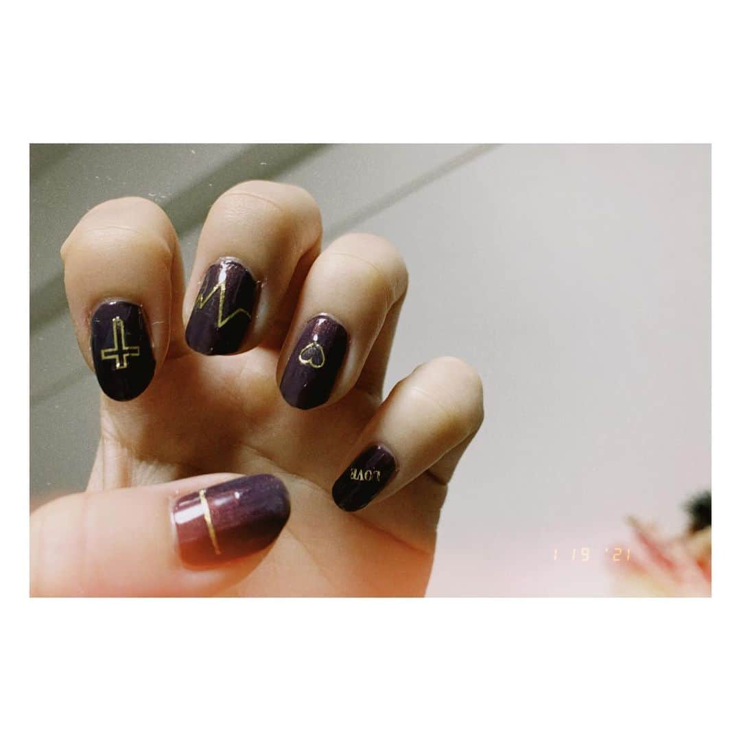 くりかさんのインスタグラム写真 - (くりかInstagram)「ｎｅｗ　ｎａｉｌ。♡ #nail #selfnail」1月19日 18時16分 - kurika_ayumikurikamaki