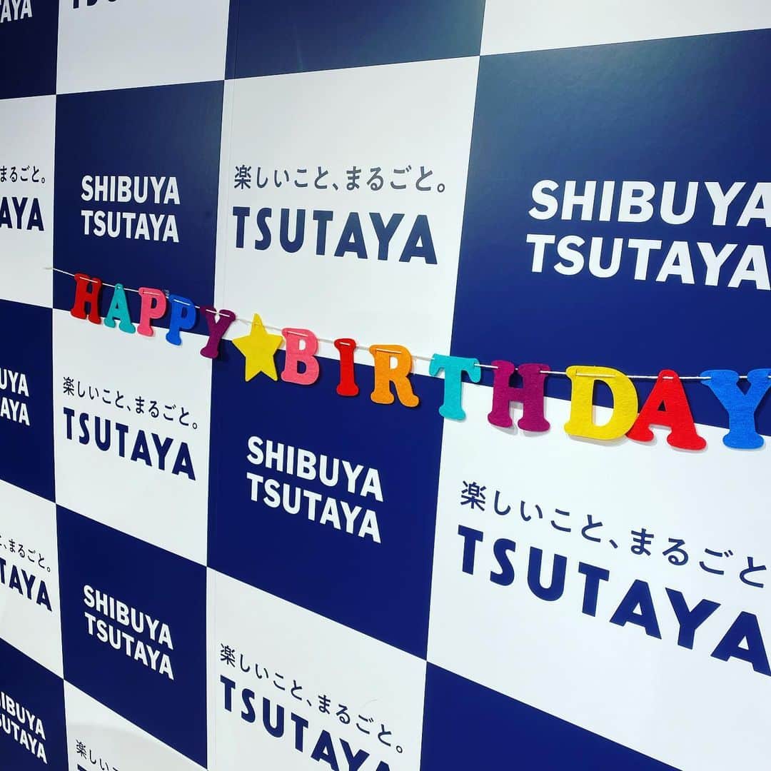 神尾楓珠のインスタグラム：「オンラインイベント もうすぐ始まりますー！  #頑張れ楓珠くん！」
