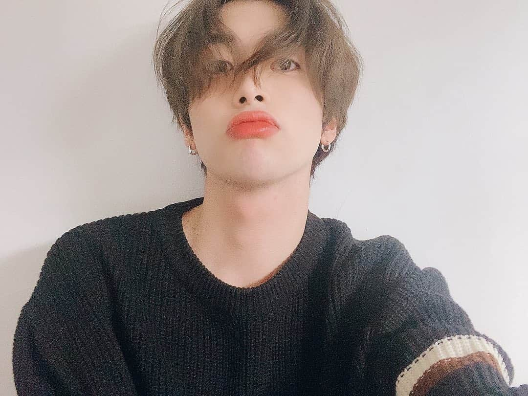 UP10TIONさんのインスタグラム写真 - (UP10TIONInstagram)「🙃🙃🙃 #샤오 #xiao」1月19日 18時43分 - u10t_official