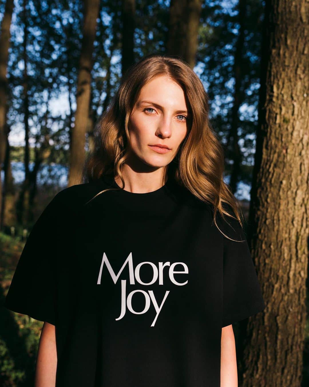 MATCHESFASHION.COMさんのインスタグラム写真 - (MATCHESFASHION.COMInstagram)「Make ‘More Joy’ your daily mantra with pieces from @christopherkane’s uplifting lifestyle label @morejoy. Head to the link in bio for More Joy.」1月19日 19時00分 - matches