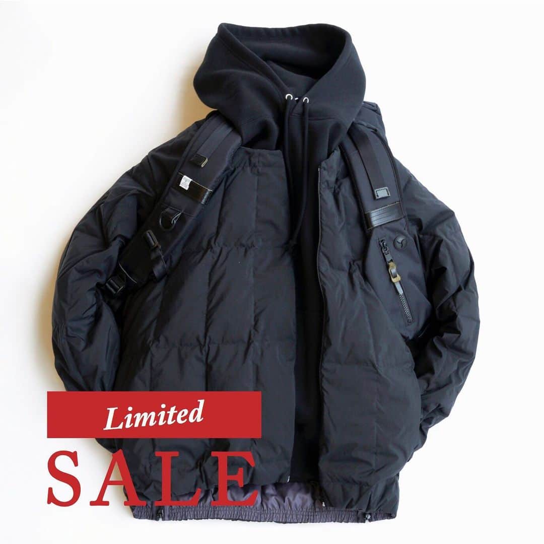 UNBY GENERAL GOODS STOREのインスタグラム：「UNBYのSALEに新情報！SALEアイテムにアウターが追加されています。サイズがまちまちになっているので、気になる方はぜひチェックをお願いします。ちょうど、店頭のボディ（トルソー）にnorbitのアウターを着せていました。そのときにものすごくAS2OVのリュックとの相性がいいな、と気づいたのですが、UNBYのセレクトしてる洋服ってやっぱりおもしろいと思います。セレクトショップさんに並んでないブランドもありますし、毎日眺めている自分達がとても楽しいです。洋服のトレンドはベーシックな傾向にあるとは思うのですが、なんでも無難は全然面白くないし、みんなが着てるブランドばかりで揃えるのもつまらない、UNBYの気分は、じぶんが「いい！！」と思ったものを楽しく羽織ってみることです。コンセプトとお値段がいいバランスのものを選んでいると自負しています。どうぞ、お気に入りがみつかりますように！ . . . . . #unby #AS2OV #unbygeneralgoodsstore #バックパック #リュック #norbit #p01 #ノービット #nanga #ナンガ #アウターセール #danner #ダナー #ダナーブーツ　#sale #セール #セール情報#outdoor #outdoorlife#outdoors #camp #キャンプ #アウトドアライフ #アウトドア#ファッション #アウトドアファッション」