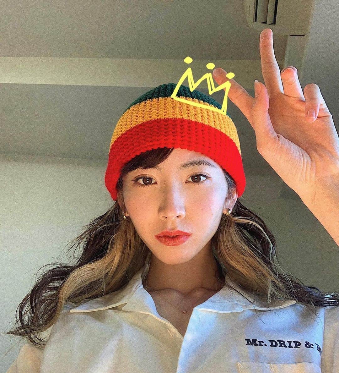 レイチのインスタグラム：「21歳🎂❣️  いつもパワー貰ってる皆様を 今年もヘンザップさせれるように 頑張ります。アリガト💚」