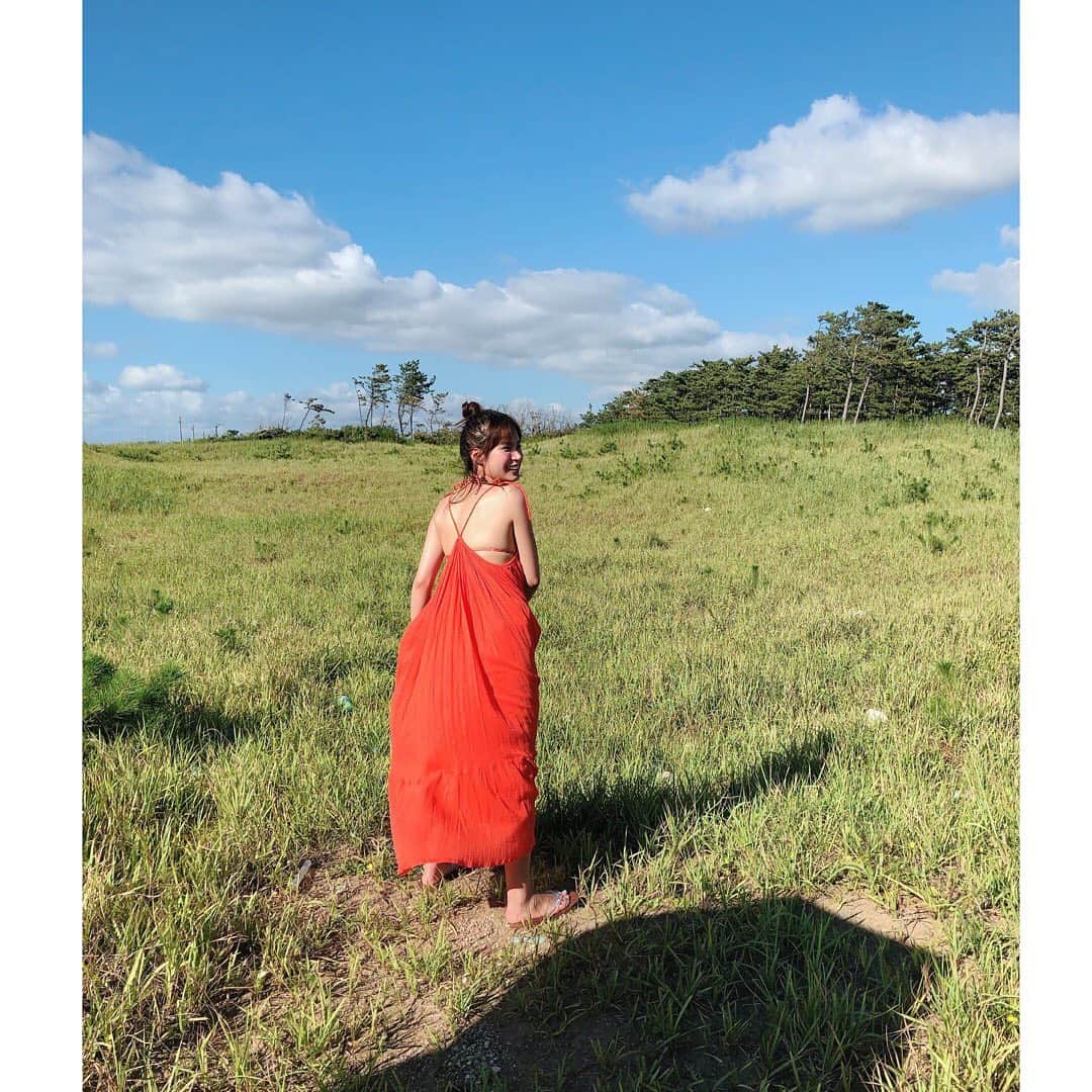 関水渚さんのインスタグラム写真 - (関水渚Instagram)「今年のカレンダー撮影よりオフショットを…💙💗🧡」1月19日 19時32分 - nagisa_sekimizu