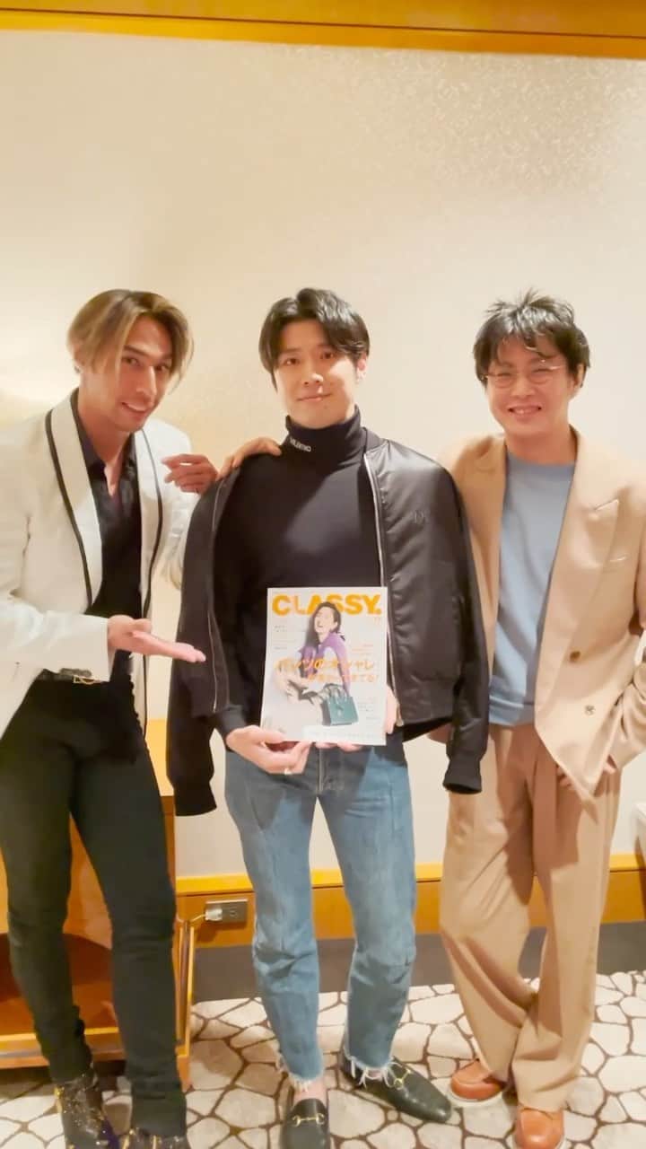 のインスタグラム：「2月号「バチェロレッテ🌹福田萌子さんインタビュー」には、 ファイナリストの當間ローズさん、黄 皓さん、杉田陽平さんも登場！  ３人から見た、萌子さんの魅力について語っていただきました❣️ また、CLASSY.ONLINEでは番外編として、 お三方による「バチェロレッテ裏話座談会」を決行！  読者のみなさんへ、メッセージもいただきました✨ （撮影時期の関係で、表紙がバックナンバーですが…） 噛んだり笑っちゃったりで、Take3まで撮り直すことに…（笑） わちゃわちゃ可愛いみなさんの姿にも注目です😂  @toumarose_official  @haohaohaokun  @sugitayoheiart   #classymagazine #classyonline #2月号 #batchelorette #バチェロレッテ  #黄皓 #當間ローズ #杉田陽平」