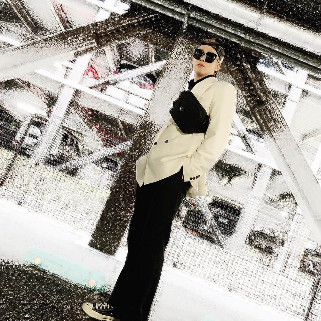 YUKIのインスタグラム：「🕶」