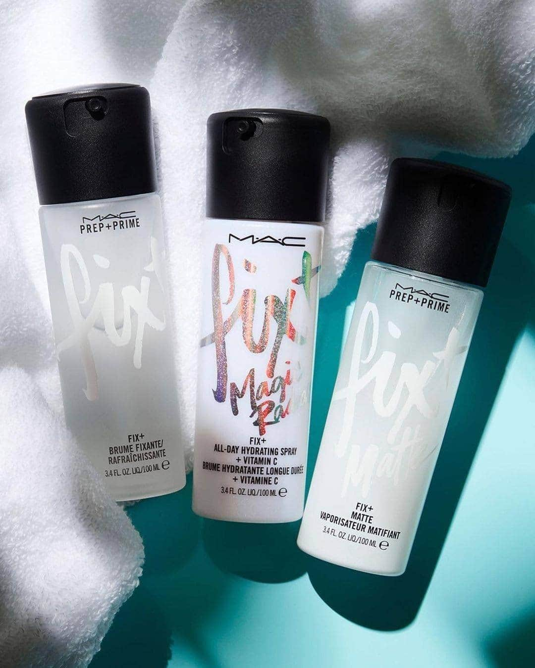 M•A•C Cosmetics Franceさんのインスタグラム写真 - (M•A•C Cosmetics FranceInstagram)「M•A•C - FIX + 💦  Saviez-vous que l'iconique Spray Fixateur Fix + se décline en plusieurs versions ? 😍 L'original, Magic Radiance, Matte, Goldlite,Pinklite, différentes senteurs ...  Laquelle préférez-vous ? 😉  Crédit :  @maccosmeticsmiddleeast #MACCosmetics #MACCosmeticsFrance #MACFixPlus」1月20日 2時00分 - maccosmeticsfrance