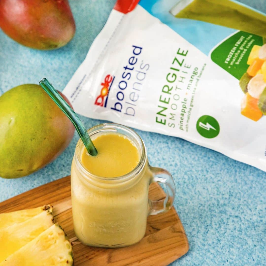 Dole Packaged Foods（ドール）のインスタグラム：「A little sip of sunshine can go a long way! ☀️   Get those summer vibes all year long with a DOLE BOOSTED BLENDS Energize Smoothie.  (📸: Wakefern Food Corp)」
