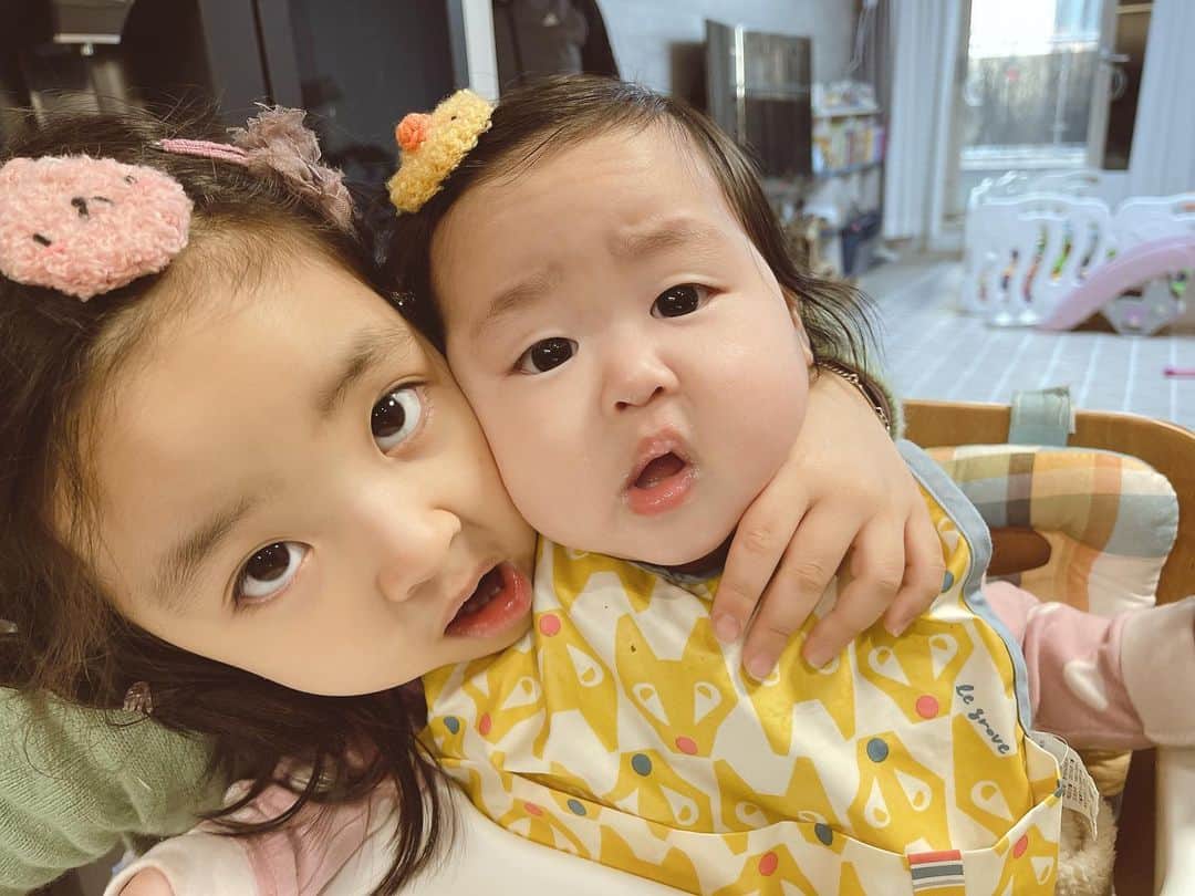 イ・ユンジのインスタグラム：「격하게 사랑한다. #라니지요#소울충만」