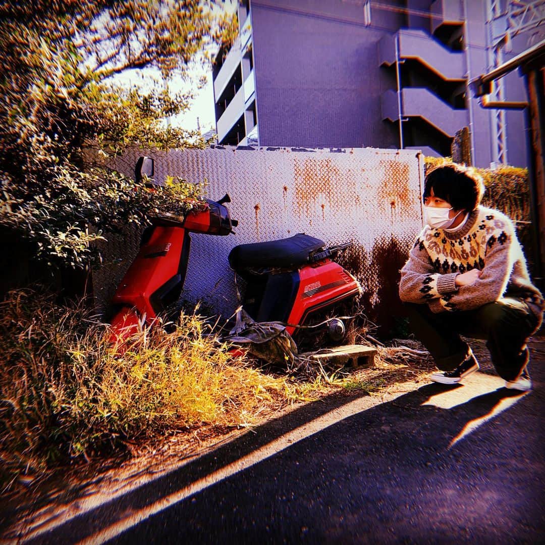 堀内将人さんのインスタグラム写真 - (堀内将人Instagram)「夕暮れの散歩で行き止まりにぶち当たった #夕暮れ #さんだる #原付 #行き止まり #下北沢 #おしゃれ #お笑い #ホリプロ #ホリプロコム #堀内」1月19日 20時54分 - m7s1t_horiuchi