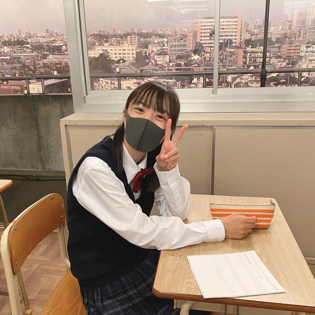 牧野羽咲さんのインスタグラム写真 - (牧野羽咲Instagram)「私の指定席！！  #青のsp  #牧野羽咲」1月19日 21時00分 - makino_usa_001