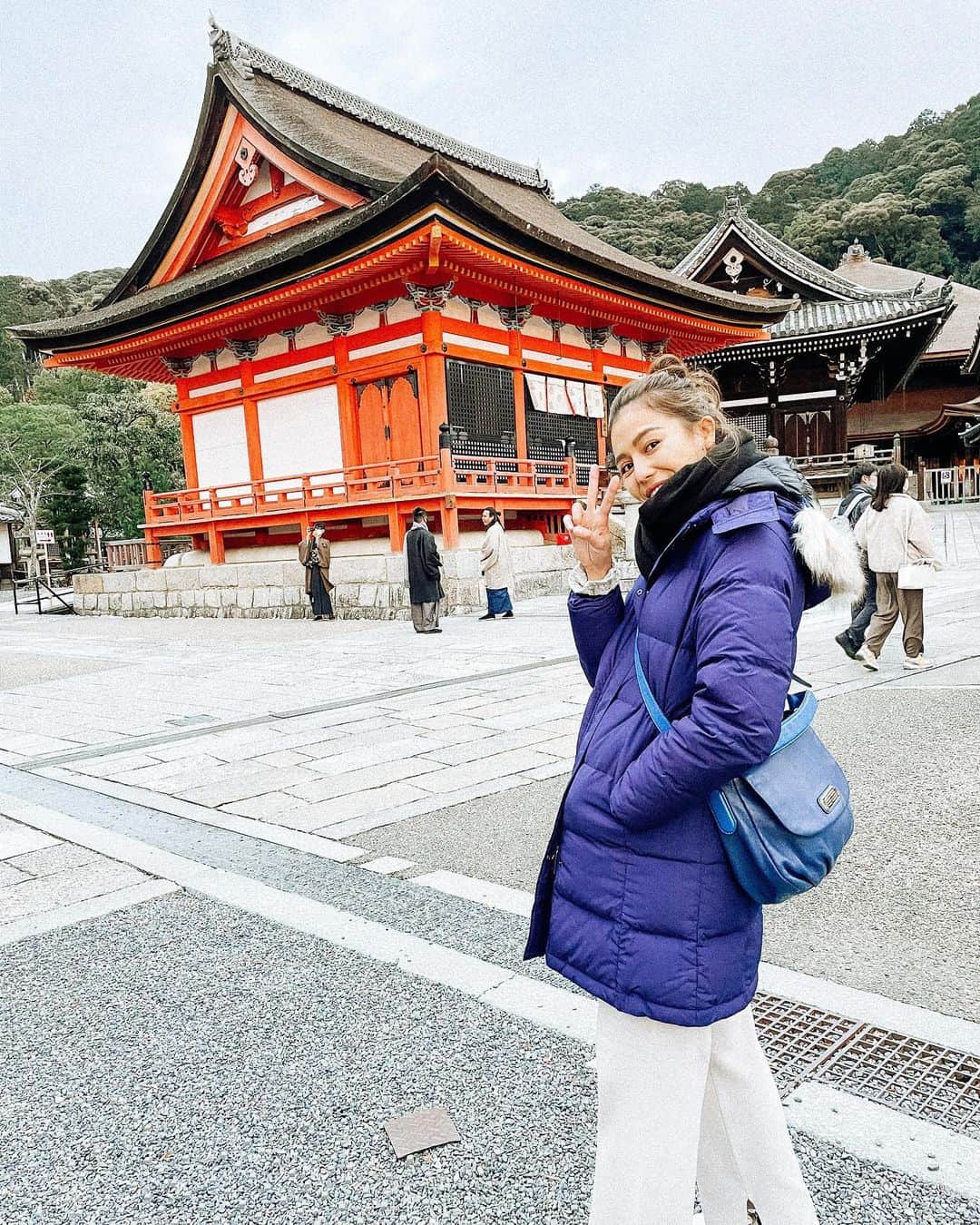 西田美保のインスタグラム：「There’s always something good coming 💙」