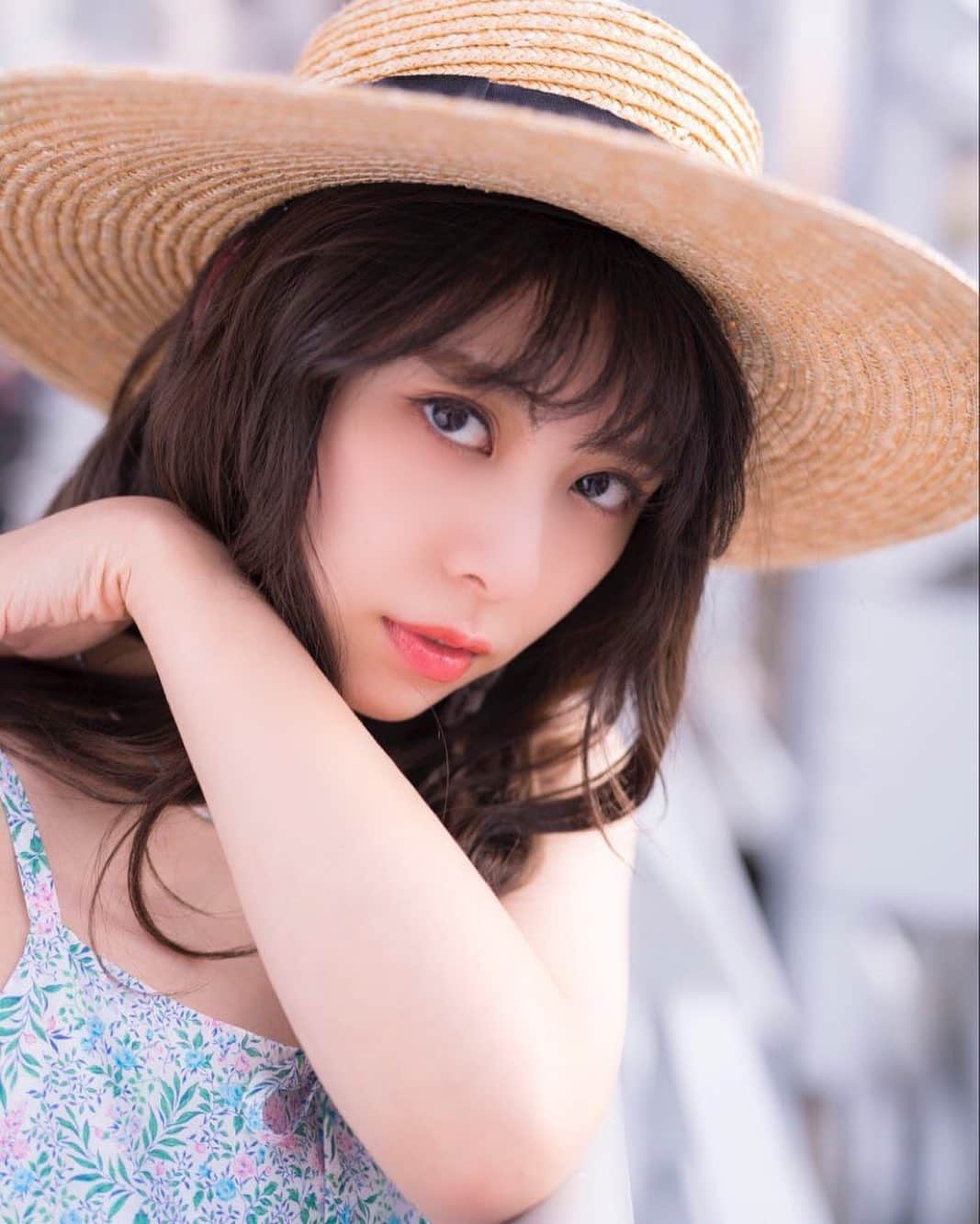 のインスタグラム：「-カレンダーアザーカット-  photo by TAKASHI SHIMIZU Hair&make @nakaitsu_ayumi   #カレンダー #calendar  #calendar2021  #オフショット  #offshot  #2021  #28  #photo  #photography  #照片  #포토」