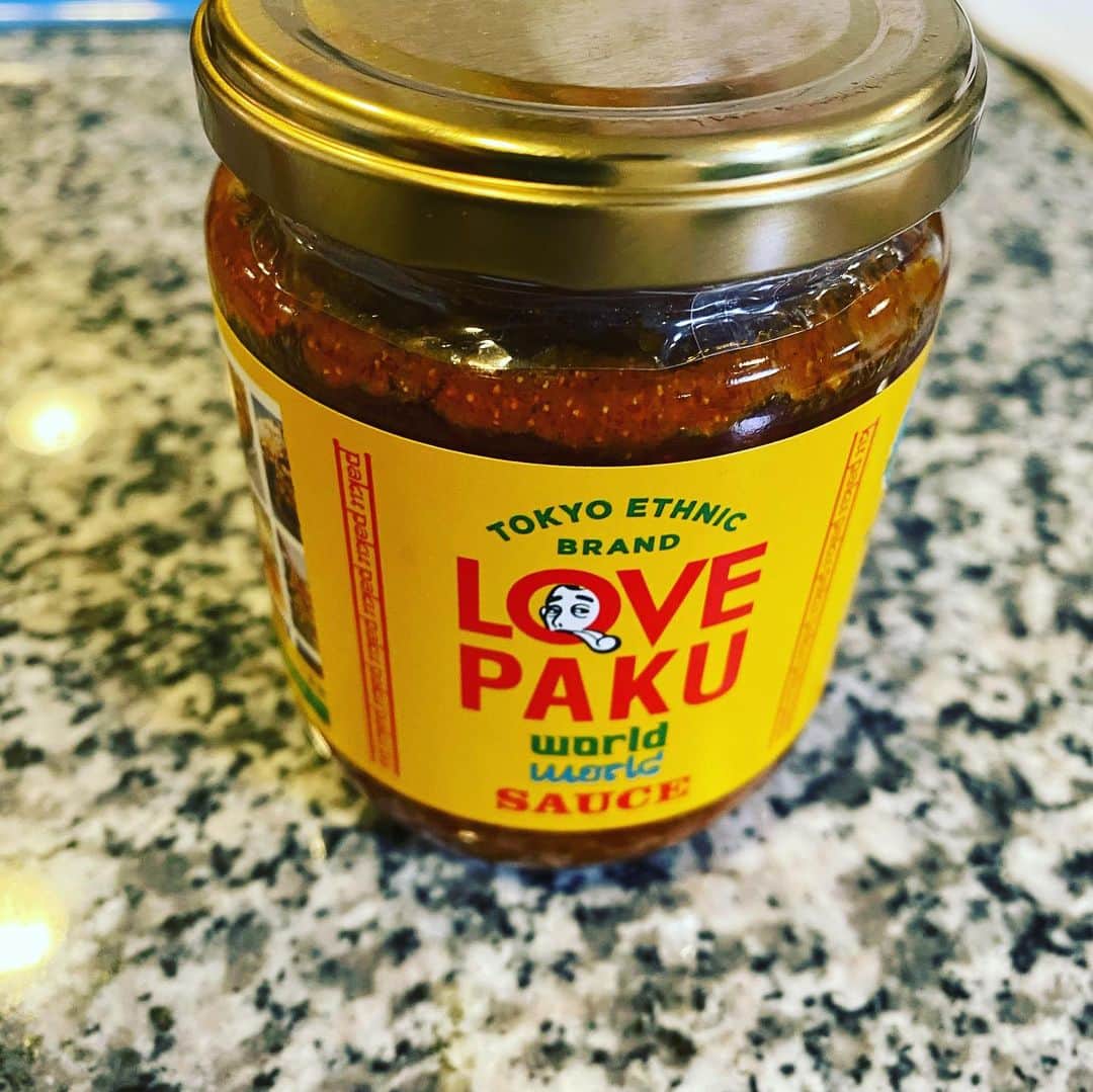 宮崎謙介さんのインスタグラム写真 - (宮崎謙介Instagram)「このソース最高。エスニック料理が本格的になるね。この料理は私の自作ね。  #lovepakusauce」1月19日 21時40分 - miyazakikensuke1031