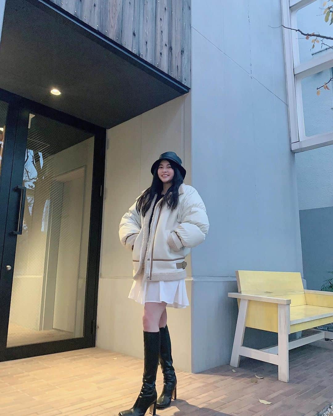 えなちぃのインスタグラム：「久しぶりにこのダウン着た🥺 去年買ったやつだけど、生地がまだしっかりしててよかった🥰」