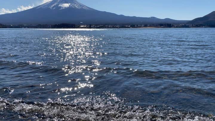 藤井美加子のインスタグラム：「☆ Mt.Fuji🗻✨ I hope you will have a happy life.  #富士山#河口湖#パワースポット#mtfuji#japan#japantravel#kawaguchiko」
