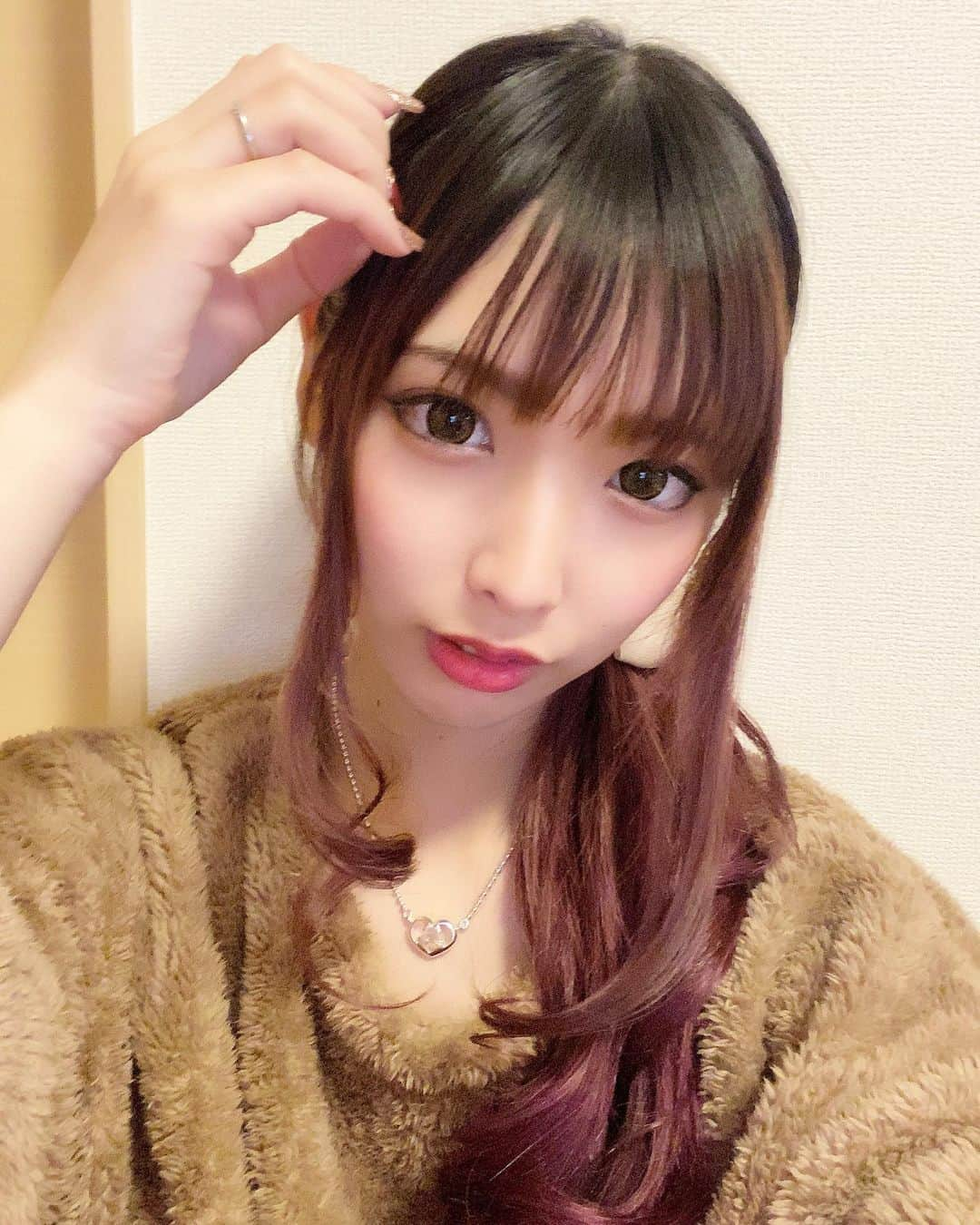 矢澤あづなさんのインスタグラム写真 - (矢澤あづなInstagram)「パジャマとネックレスお気に入り💯  #gucci #guccinecklace #avail #パジャマ #あづぐらむ #角色虎演」1月19日 21時48分 - adugram_