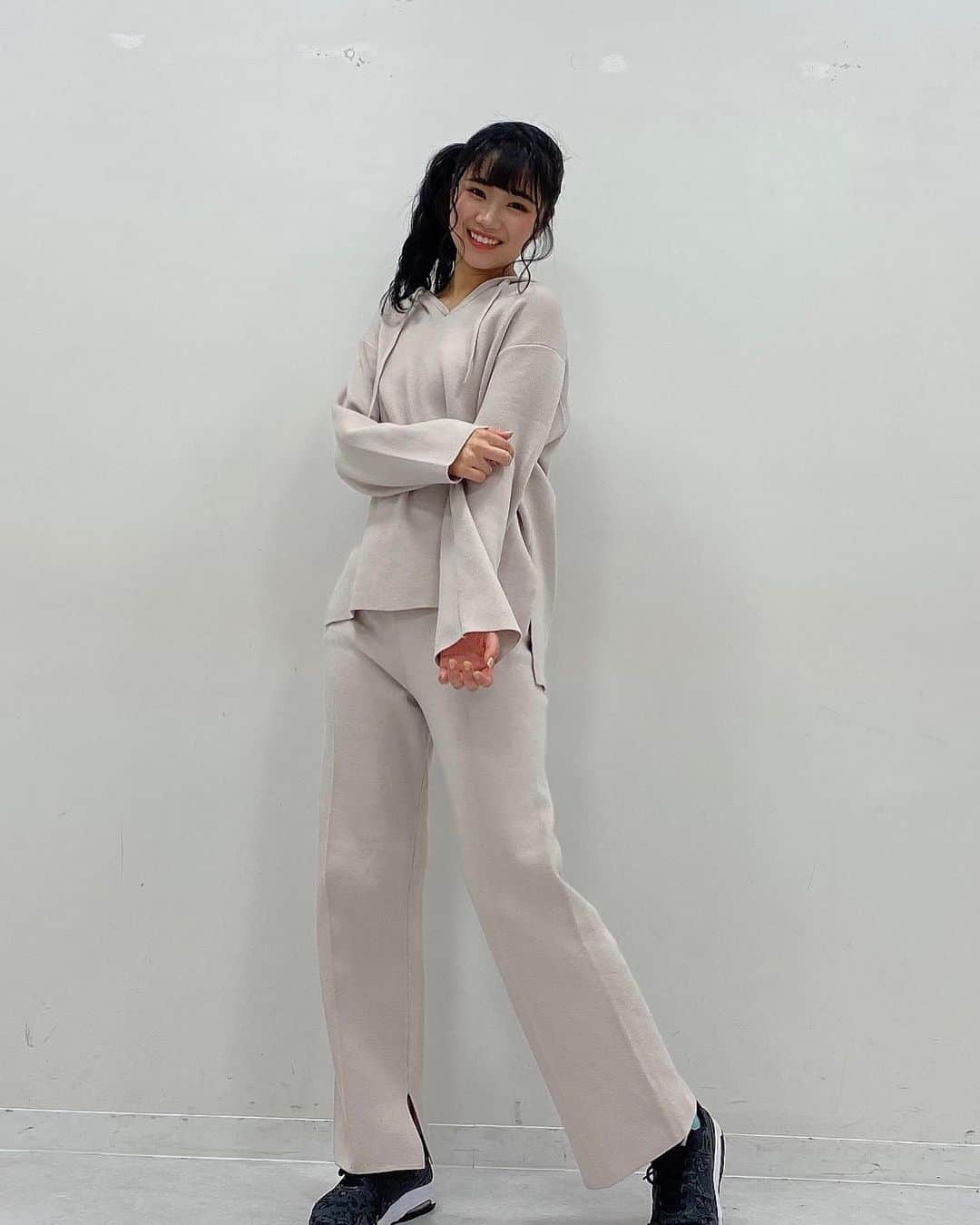 真下華穂さんのインスタグラム写真 - (真下華穂Instagram)「レッスン着💃 . #ngt48 #真下華穂 #gu #beige」1月19日 22時39分 - k.a.h.o.kahochan