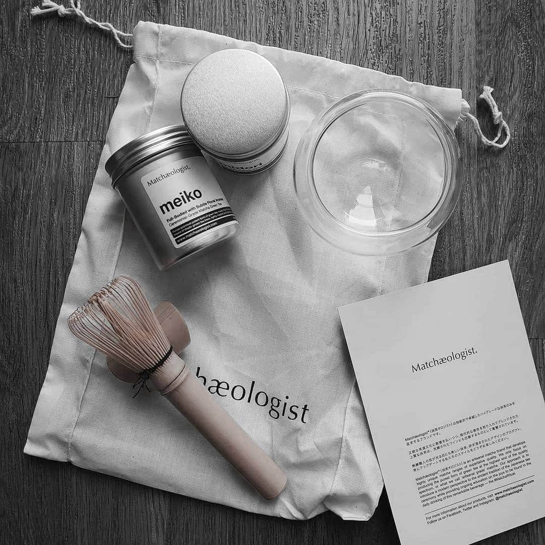 Matchæologist®さんのインスタグラム写真 - (Matchæologist®Instagram)「🙏 Start taking care of yourself — mind, body, and spirit — with our 🌿 artisanal matcha and 🍵 matcha teaware products. Special thanks to @jp_meow for the wonderful capture of our Meiko™ Ceremonial Matcha, Midori™ Culinary Matcha, Cloud Glass Chawan, and Full-Hand Chasen Whisk!  . 「The best Christmas gift for an avid matcha lover. Just in time for the holidays.」— @jp_meow . 🎉 Don’t miss the chance to win the ultimate breakfast products of your dreams! Head to Friday's post to ENTER our Giveaway! Available until January 22 (Friday) at midnight ONLY! . Matcha is the perfect way to kick-start your day, or add a dose of calm into a hectic afternoon, while providing amazing benefits of enhanced focus, reinforced immunity, cleaner positive energy, and better metabolism 😇 . Discover the purest taste Nature can offer. Drink life; 🌿 drink matcha. . Visit our website 👉 bio link @Matchaeologist . Matchæologist® #Matchaeologist Matchaeologist.com」1月19日 22時58分 - matchaeologist