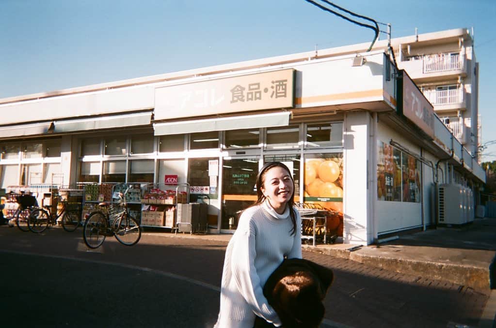 井元麻帆のインスタグラム：「おもひで🌈 #写るんです  #フィルムカメラ」