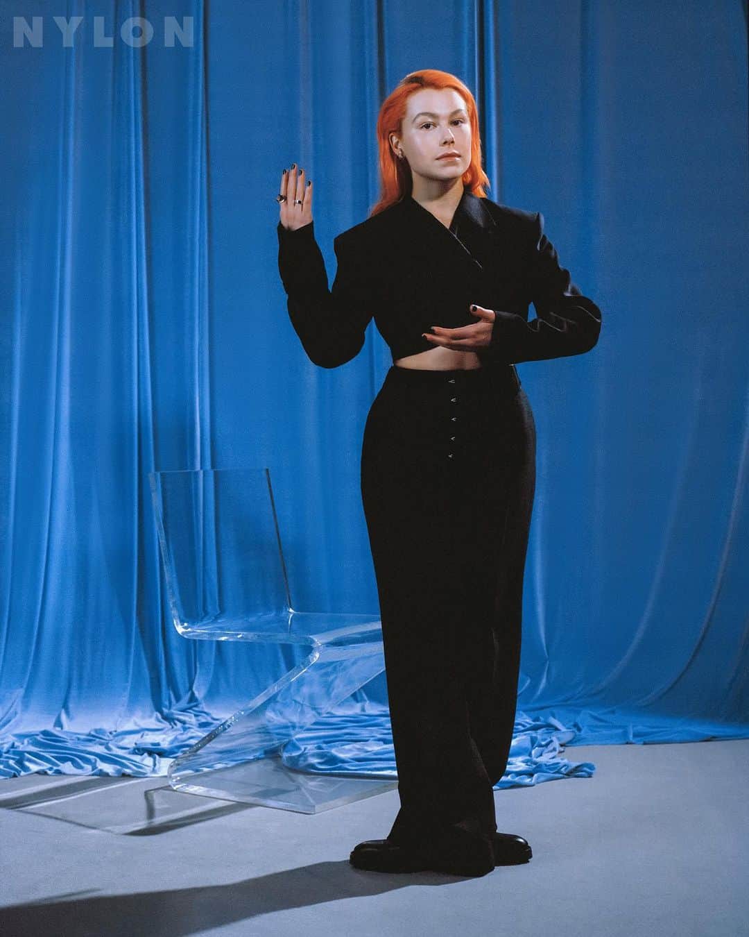 Nylon Magazineさんのインスタグラム写真 - (Nylon MagazineInstagram)「#PhoebeBridgers is fine with fans dissecting her lyrics. “I did that for my whole life,” she tells @mccarthylauren. “I'm like, ‘I wonder if that's about his current girlfriend?’ But then when it's like personal life shit, it's like, ‘Come on, I made this record where I literally name check people, what else do you want from me?’" Read our January cover story on @_fake_nudes_ at the link in bio.⁠⠀ ⁠⠀ Photographer: @paleyfairman⁠⠀ Stylist: @kattypaldos⁠⠀ Hair & Makeup: @nicolewittman⁠⠀ Manicurist: @naokosaita⁠⠀ Set Designer: @robjobdaddy⁠⠀ Bookings: @specialprojectsmedia⁠⠀ Videographer: @samrmiron⁠⠀ VP Of Fashion: @tiffanyreid⁠⠀ VP Of Creative: @karen.hibbert」1月19日 23時29分 - nylonmag