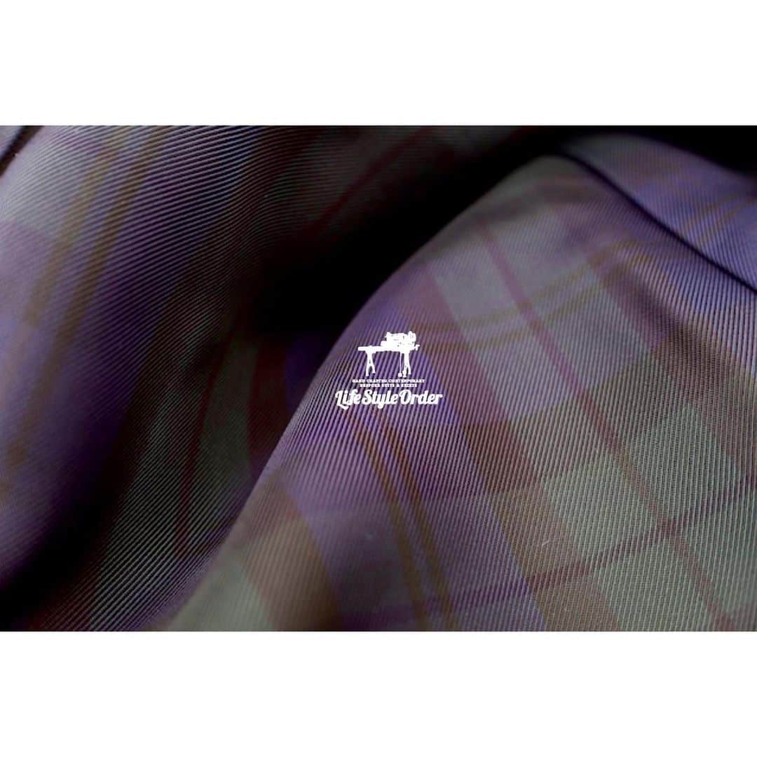 life_style_orderさんのインスタグラム写真 - (life_style_orderInstagram)「< women's × coat >﻿ ﻿ ﻿レディースのショートコート。 厚地でグリーン色のヘリンボン柄生地でお仕立てしました。  裏地はブラックウォッチ柄。 ﻿ ﻿ -----------------------------------------﻿ 11:00-19:00 木曜定休日﻿ 完全予約制﻿ ※HPのコンタクトフォームよりお願いします﻿ -----------------------------------------﻿ ﻿ #lifestyleorder #ライフスタイルオーダー #オーダーコート #コートスタイル #スタンドカラーコート #レディースコート #ショートコート #コート #グリーンコート #ブラックウォッチ」1月19日 23時24分 - life_style_order