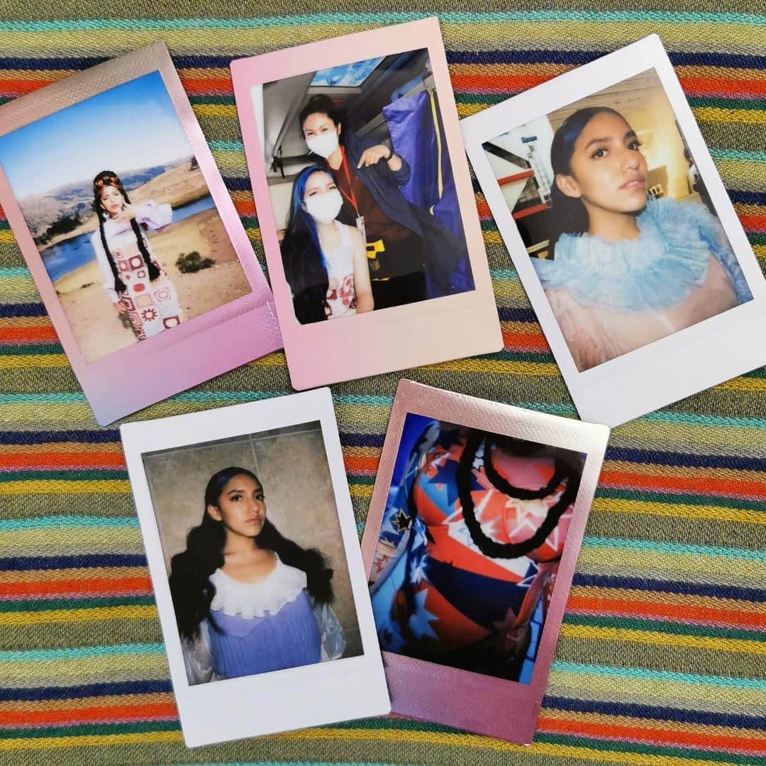 Fujifilm Instax North Americaさんのインスタグラム写真 - (Fujifilm Instax North AmericaInstagram)「Hey instax’ers! Have you watched @renatafloresrivera’s episode of #instaxgivesquad? Constantly on the go, she uses her mini 11 to document her own creative process -- people, places, details. ⁠ ⁠ "It’s like my own personal behind the scenes. And anything and anyone can give me inspiration at any moment.”」1月19日 23時25分 - fujifilm_instax_northamerica