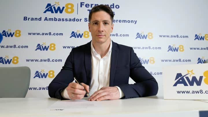 フェルナンド・トーレスのインスタグラム：「I’m so thrilled to announce that I am the official Brand Ambassador for AW8 in Southeast Asia. Join me on this journey and partnership with www.AW8.com for exciting events and crazy promotions to come.」