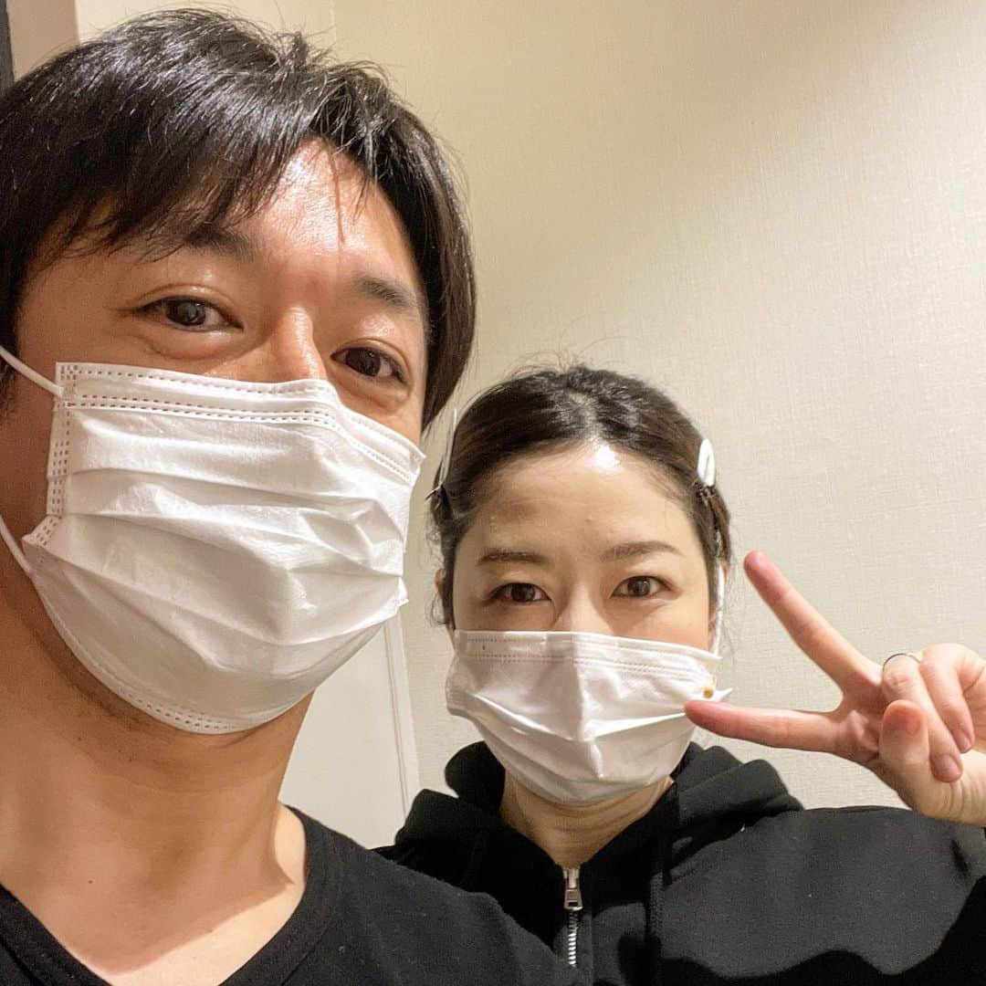 石丸幹二さんのインスタグラム写真 - (石丸幹二Instagram)「#ミュージカル　#パレード 昨日の二度目の公演も無事に終えました。 さあ、今日は昼夜ニ回公演 気合い入れて💪 一緒に写ってくれた　 #.堀内敬子　さん #石丸幹二」1月20日 9時44分 - team_kanji_ishimaru