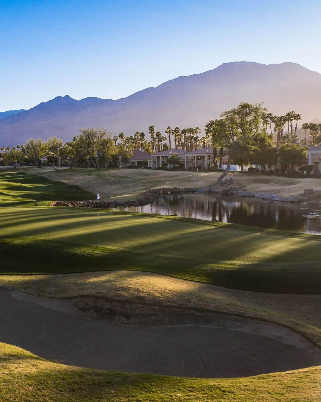 PGA TOURさんのインスタグラム写真 - (PGA TOURInstagram)「PGA West is primed and ready for @theamexgolf. 😍⛰️」1月20日 10時00分 - pgatour