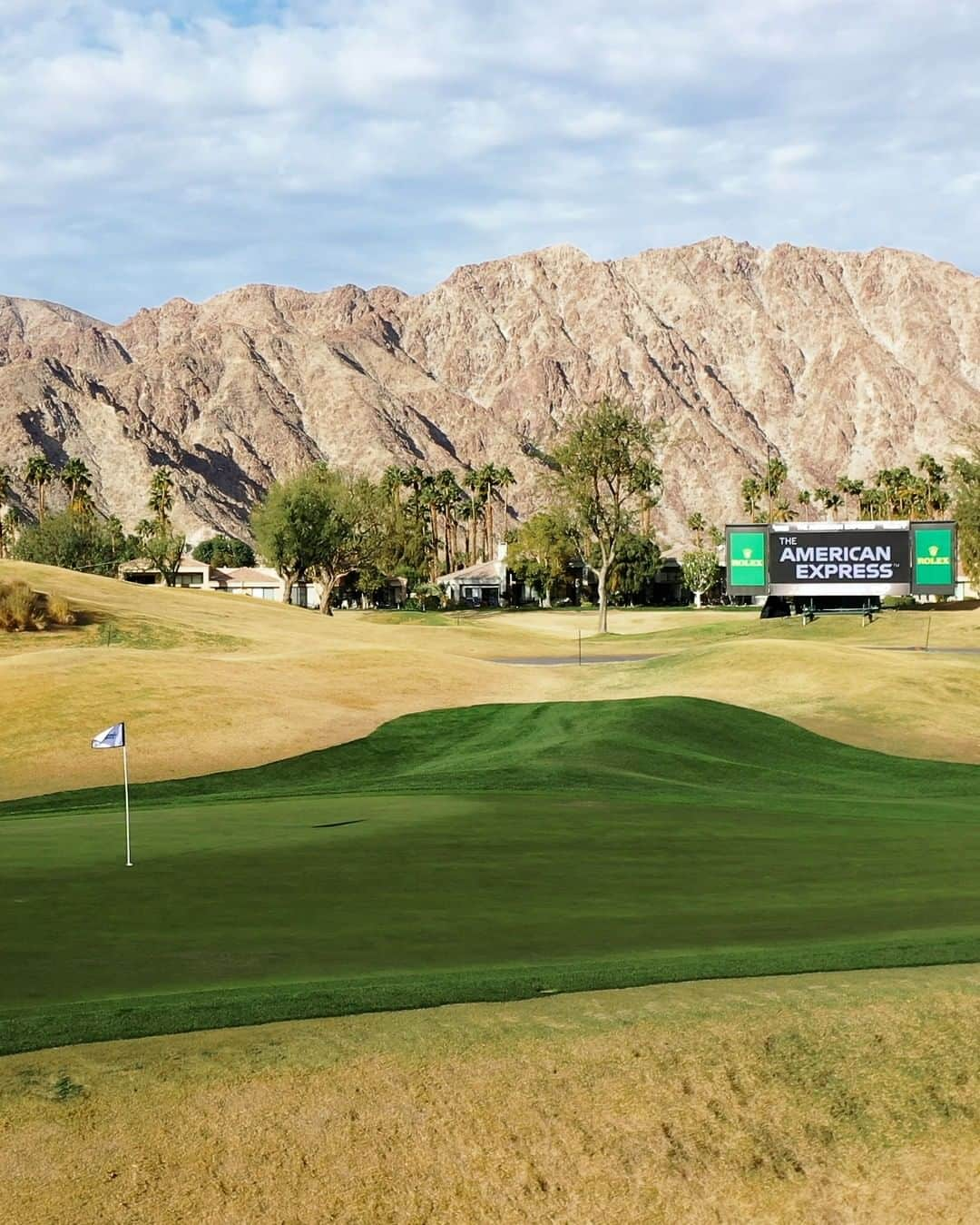 PGA TOURさんのインスタグラム写真 - (PGA TOURInstagram)「PGA West is primed and ready for @theamexgolf. 😍⛰️」1月20日 10時00分 - pgatour