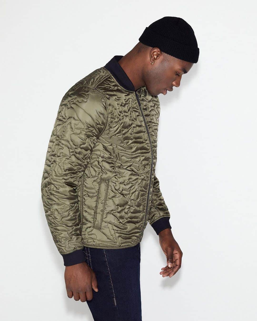 のインスタグラム：「The Camo Quilted Jacket has us feelin’ some type of way.🔥 #MYRLGN」