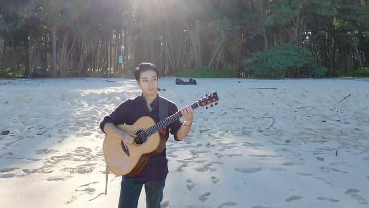 Eden Kaiのインスタグラム：「“The ultimate social distance”⠀ 「アルティメット・ソーシャルディスタンス」⠀ ⠀ ⠀ 📹:@hawaiisecrettours」
