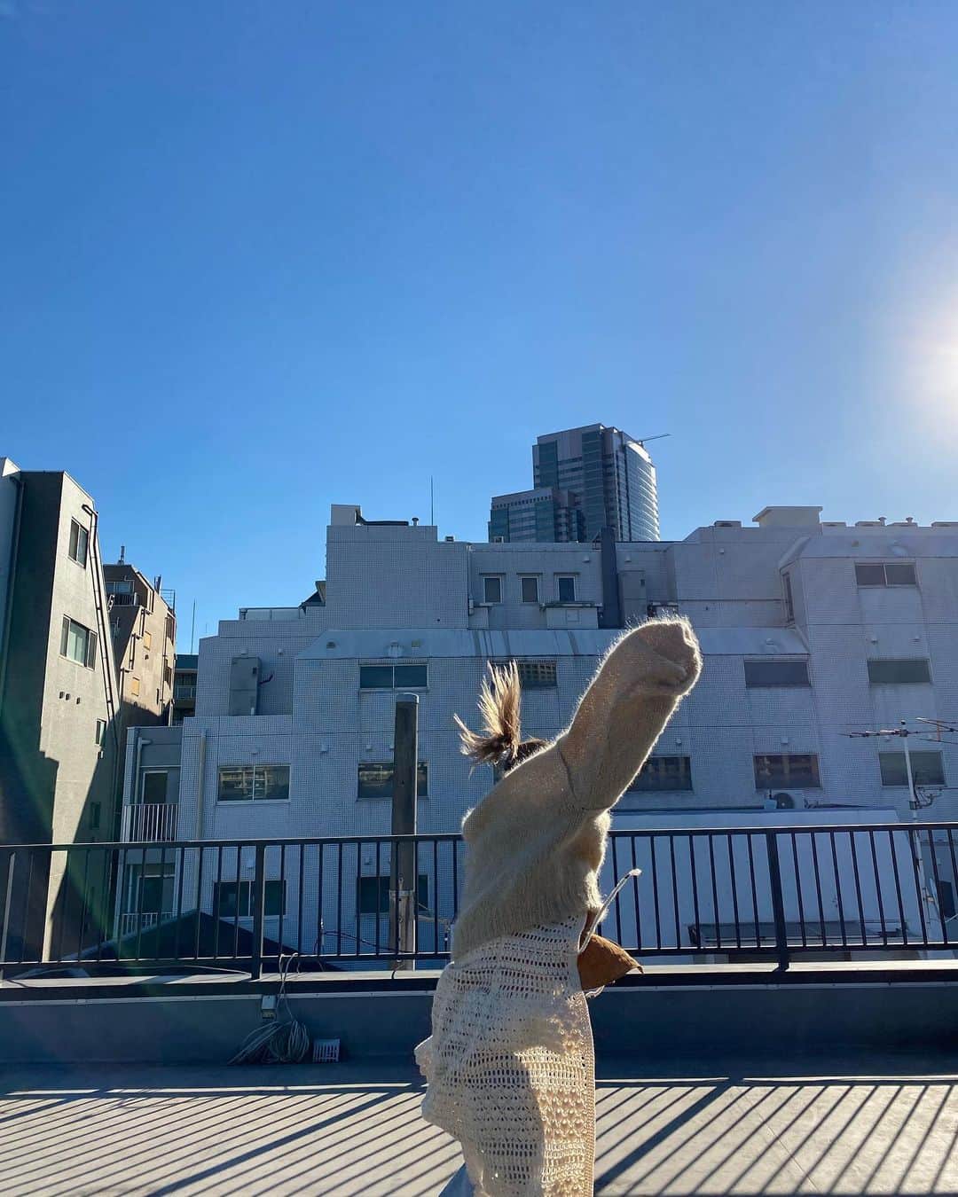 花盛友里のインスタグラム：「よさこいみたいなん撮れた！ 最高の天気やー。  気づいたら今日も全身 @_nowos_ だったー！どのシーズンのものと合わせても着れるからいいんだよなぁ」
