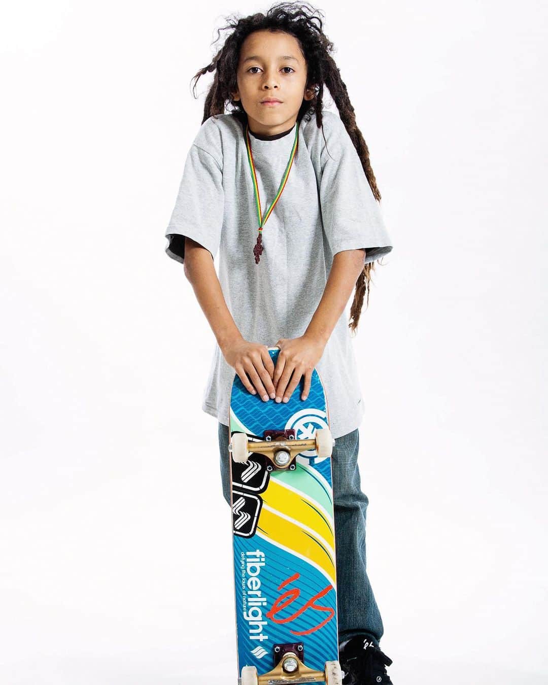 ナイジャ・ヒューストンのインスタグラム：「I thought this day would maybe never come. It’s time for me and Element Skateboards to part ways. I appreciate the love you guys have givin to me over the years so much! My first sponsor ever when I was 7 years old. I’ll never forget getting that first box of product and being so fucking pumped!! I wanna thank everyone that’s been a part of the brand and especially the founder @johnnyschillereff for always having my back! Much Love🤍  New beginnings are in the works and I can’t wait to share it with you guys🙏🏽」