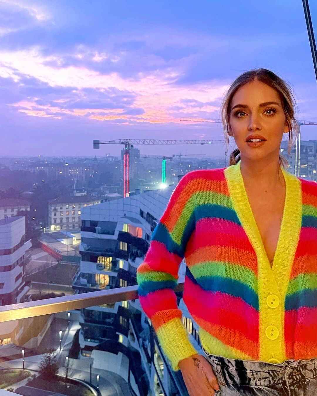 キアラ・フェラーニさんのインスタグラム写真 - (キアラ・フェラーニInstagram)「Sunset 💖」1月20日 2時10分 - chiaraferragni