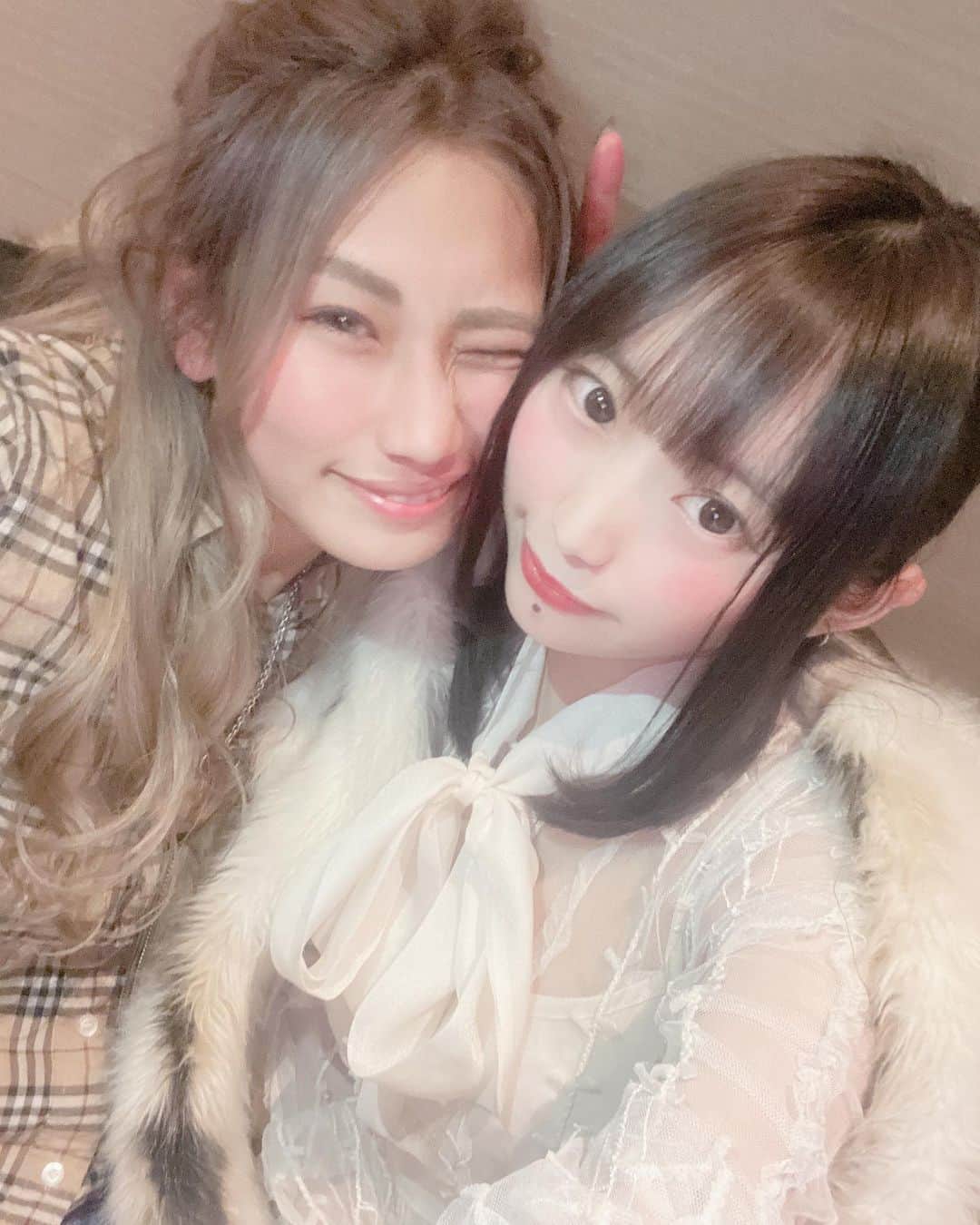 のインスタグラム：「最近仲良しなの❤すき❤」
