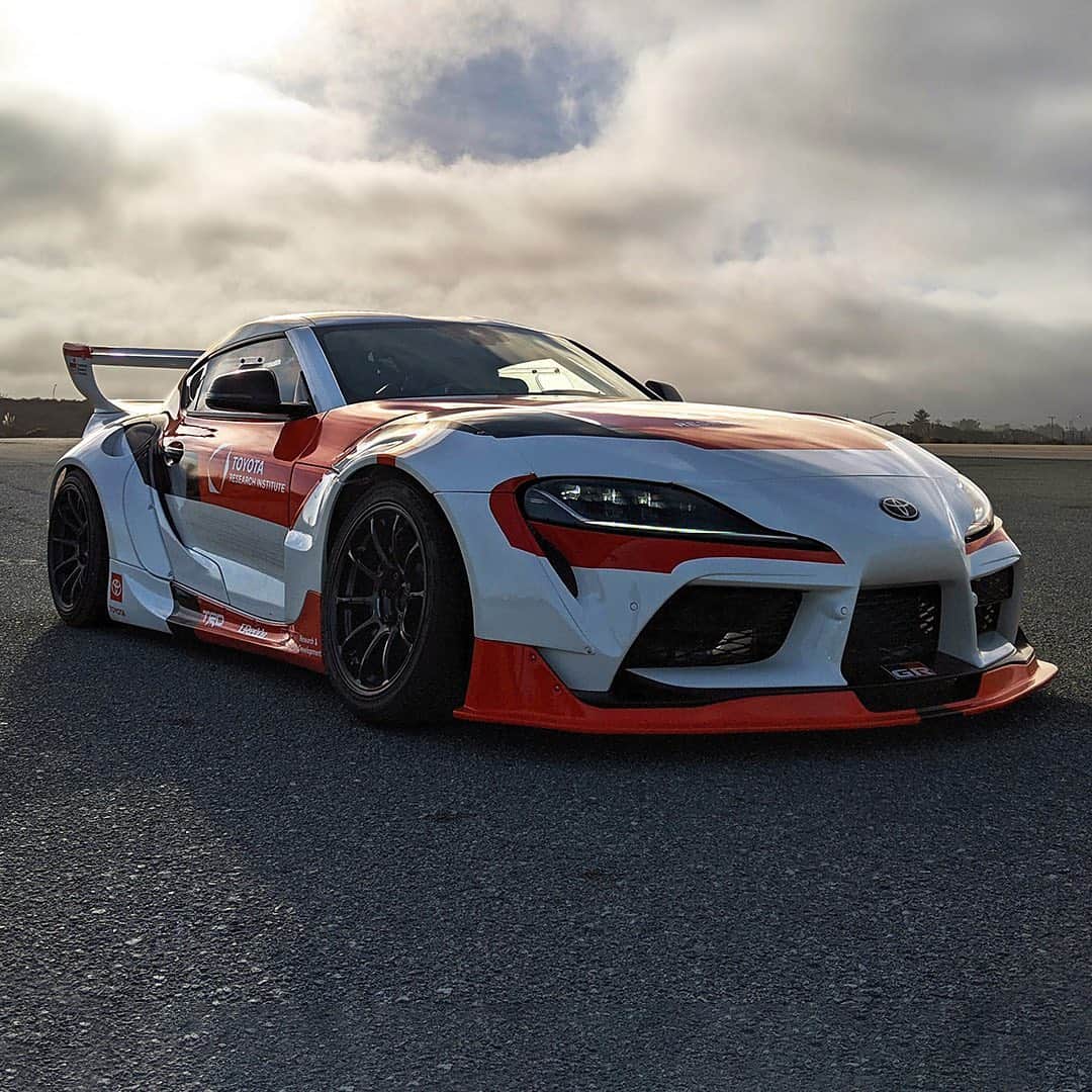 HYPEBEASTさんのインスタグラム写真 - (HYPEBEASTInstagram)「@hypebeastcarclub: @toyota and @stanford University have teamed up to create an autonomous, self-drifting Supra which aims to reduce the rates of life-threatening crashes. To achieve this, Toyota‘s Research Institute (TRI) and Stanford University examined skilled drivers and took their abilities into a digital realm, learning the behaviors that would make them able to avoid safety hazards that the average driver could not. Click the link in bio for the full video demonstration.⁠⠀ Photo: Toyota」1月20日 3時26分 - hypebeast