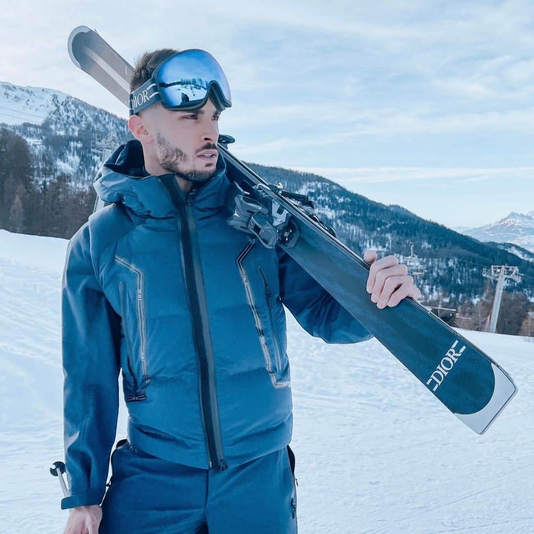 Baptiste Giabiconiさんのインスタグラム写真 - (Baptiste GiabiconiInstagram)「Ski @dior」1月20日 3時26分 - baptiste.giabiconi