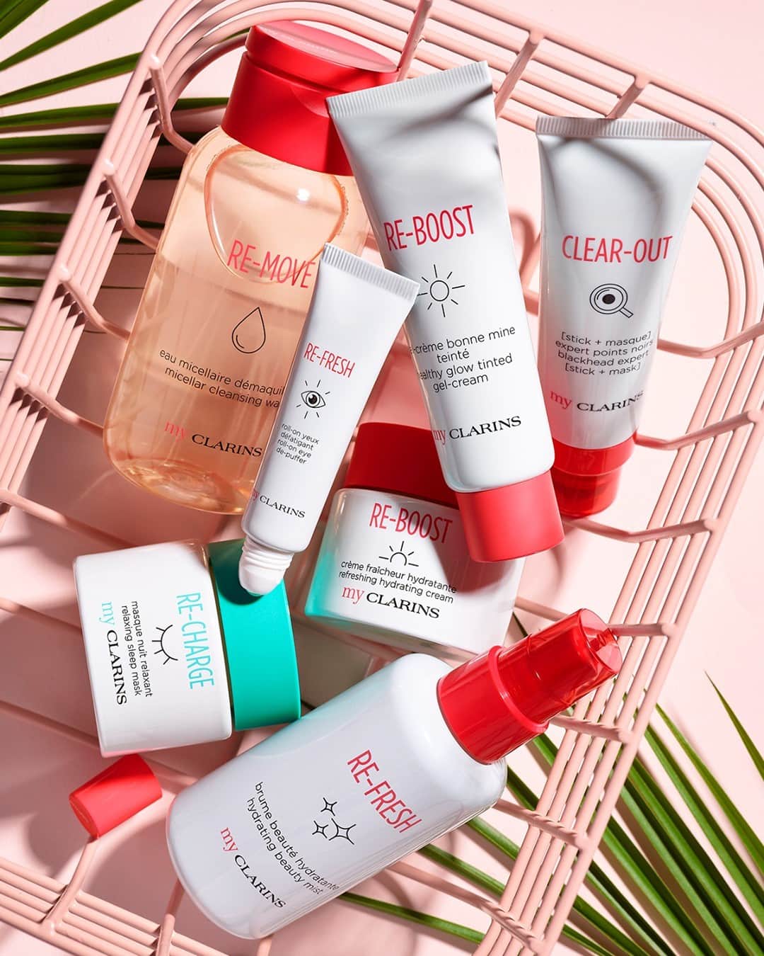 ClarinsUKさんのインスタグラム写真 - (ClarinsUKInstagram)「Check out your healthy skin shopping basket, full of eco-friendly goodies, including 2 new additions to the My Clarins family!   My Clarins skin care is ALL about #BeautyFromNature with exclusively vegan-friendly formulas. 88% of the ingredients in the line are of natural origin and we use a plant-based anti-pollution complex to protect skin from outside agressions.   Tag someone who loves natural skin care! 👇🏼  #MyClarins #Clarins #HealthySkin #CleanBeauty」1月20日 3時30分 - clarinsuk