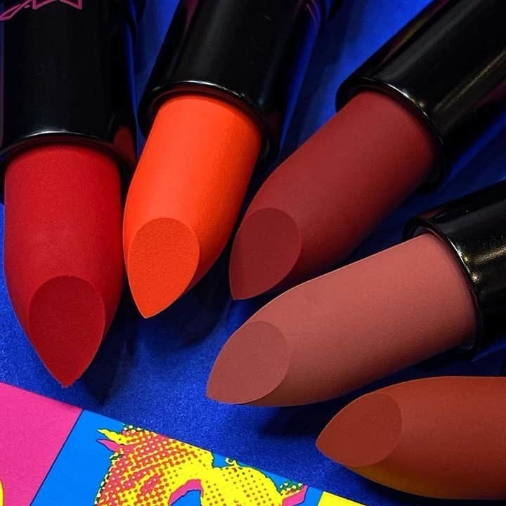 のインスタグラム：「Quit Playing Koi! Go bold this Lunar New Year with limited-edition shades of Powder Kiss Lipstick from the #MACMoonMasterpiece collection in: 💄Turn Up Your Luck 💄Luck Be A Lady 💄Brickthrough 💄Healthy, Wealthy And Thriving 💄Playing Koi #MACLunarNewYear #Regram @macartist_k.bo.」