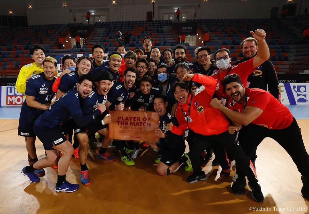 徳田新之介のインスタグラム：「メインラウンド進出！！！ ここからがスタート🇯🇵🤾‍♂️ #handball #世界選手権」