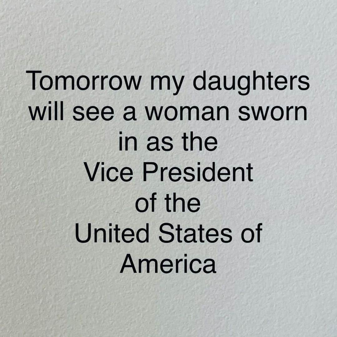 テイト・エリントンさんのインスタグラム写真 - (テイト・エリントンInstagram)「Tomorrow is an important day. Let’s be sure to remember that. Let’s be sure to honor tomorrow and show it the respect it deserves. Let’s make tomorrow a day of celebration, remembrance and hope. Tomorrow belongs to all of those who have sacrificed to make this moment in time possible. Thank you, we owe a debt.」1月20日 4時06分 - tateellington